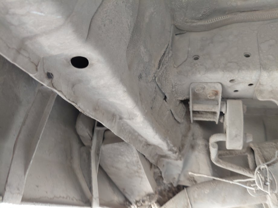 Nissan Urvan  2020 image