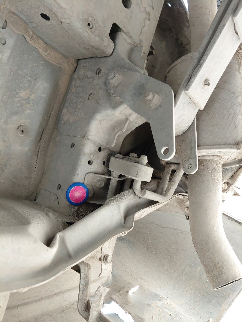 Nissan Urvan  2020 image