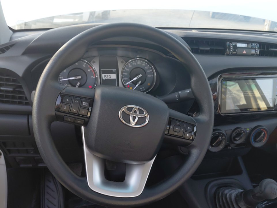 تويوتا هايلكس GLX 4x2 2023 image