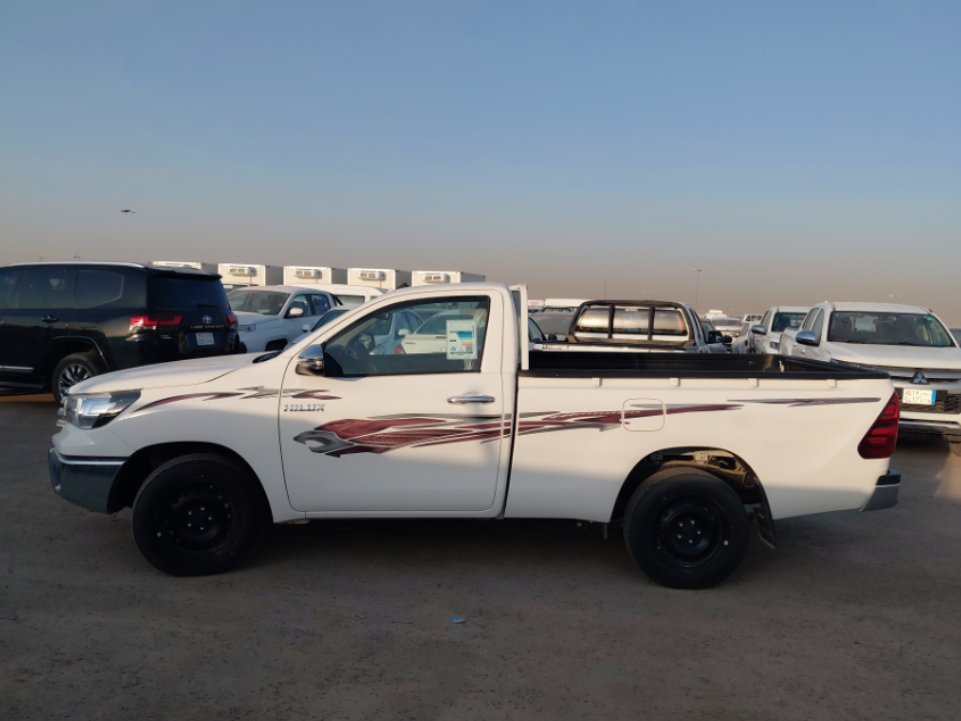 تويوتا هايلكس GLX 4x2 2023 image