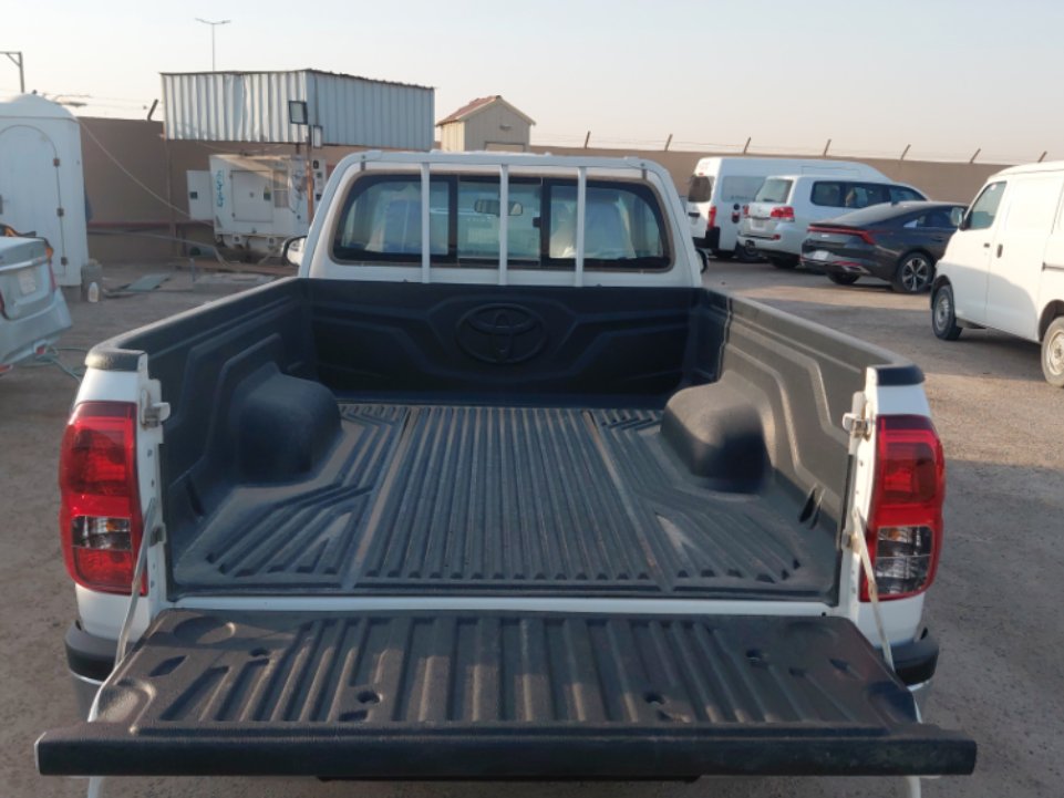 تويوتا هايلكس GLX 4x2 2023 image