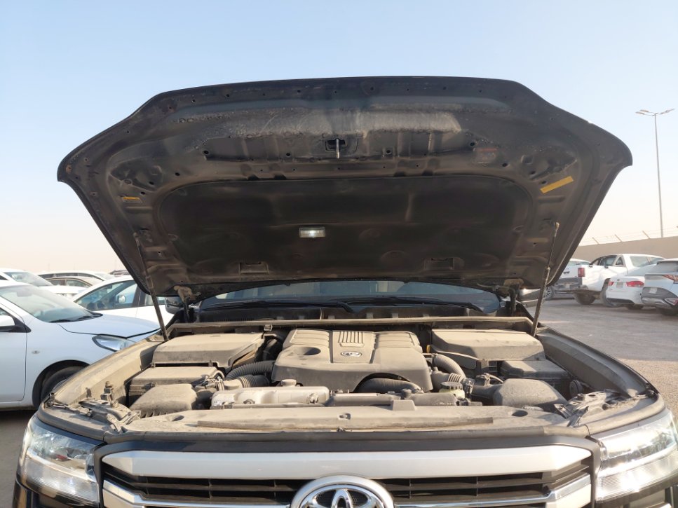 تويوتا لاند كروزور جي اكس ار 4 2024 image