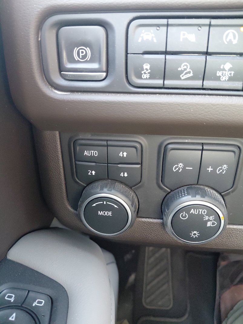 شفروليه تاهو LS  2022 image