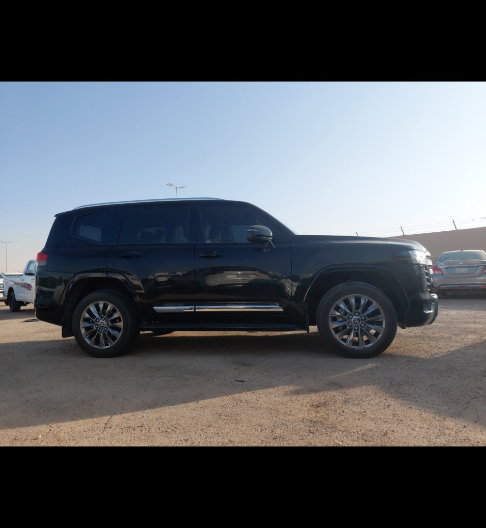 تويوتا لاند كروزور جي اكس ار 4 2024 image