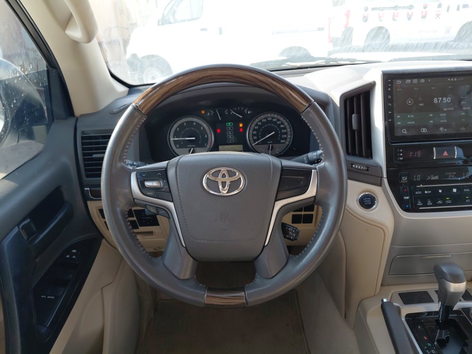 تويوتا لاند كروزور جي اكس ار 1 2021 image