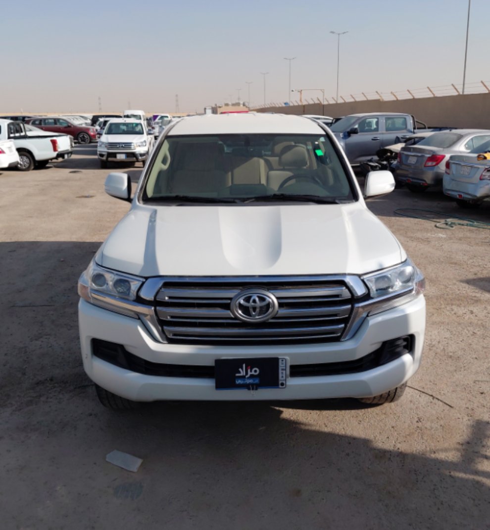 تويوتا لاند كروزور جي اكس ار 1 2021