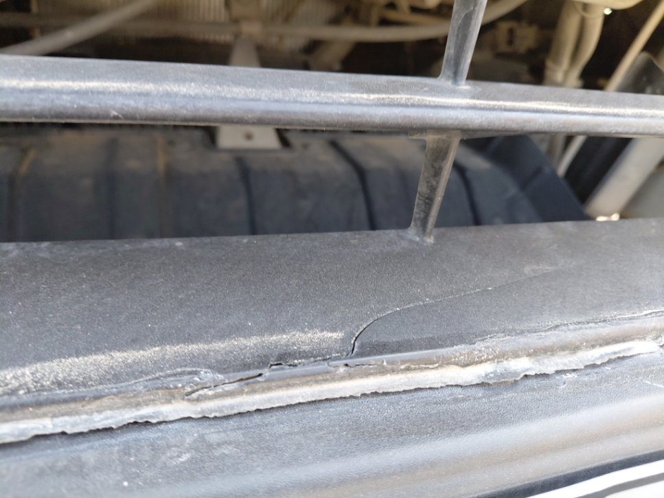 Nissan Urvan  2020 image