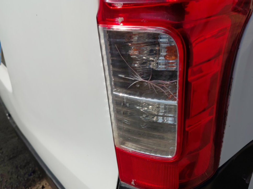 Nissan Urvan  2020 image