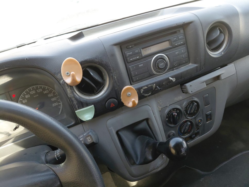 Nissan Urvan  2020 image