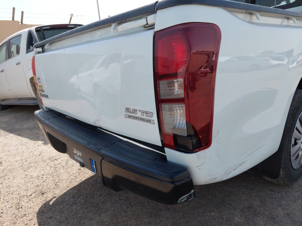 ايسوزو ديماكس  2022 image