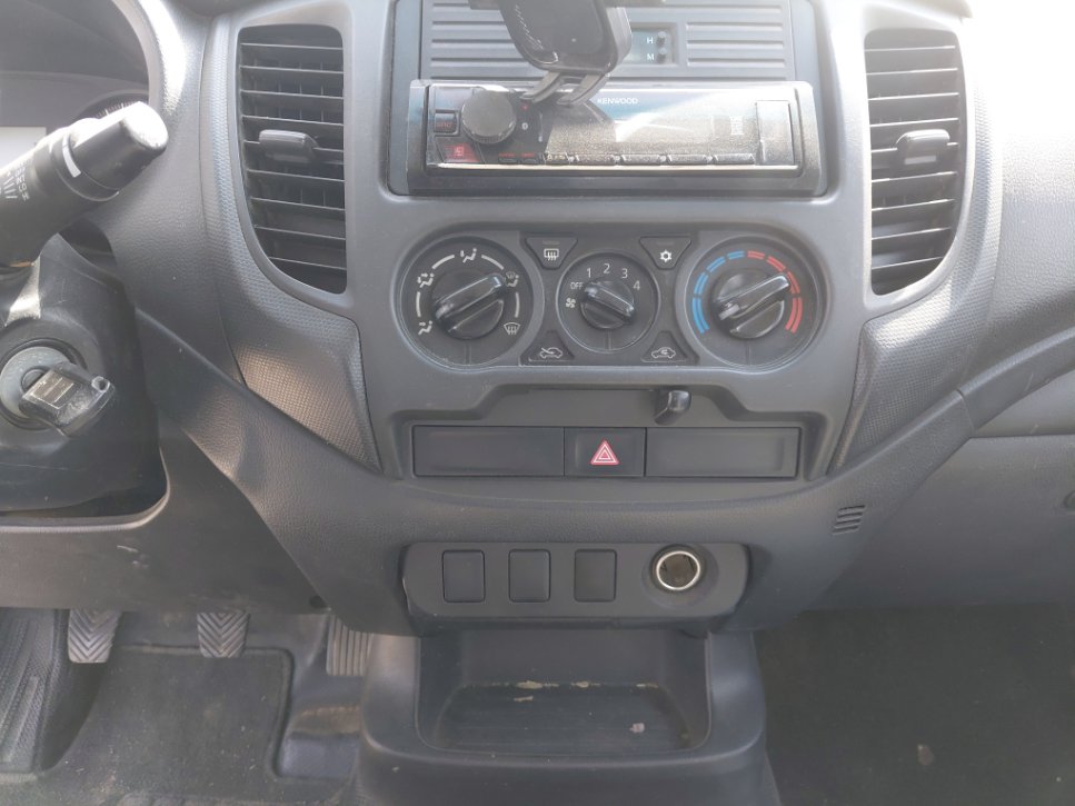 ميتسوبيشي L200  2022 image