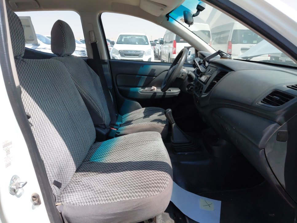 ميتسوبيشي L200  2022 image