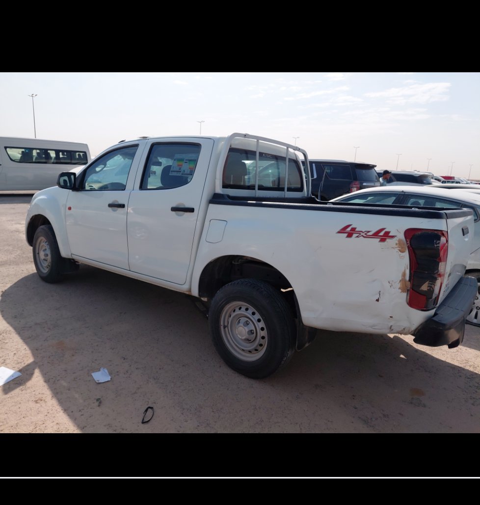 Isuzu D MAX 4x4 2023 image