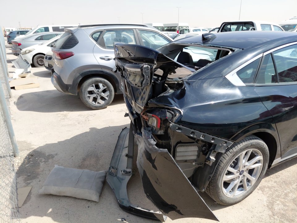 Ford Taurus  2023 image