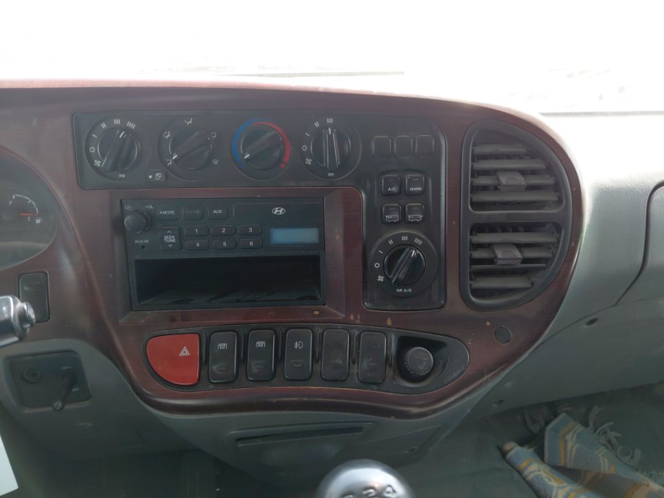 Hyundai County  2016 image