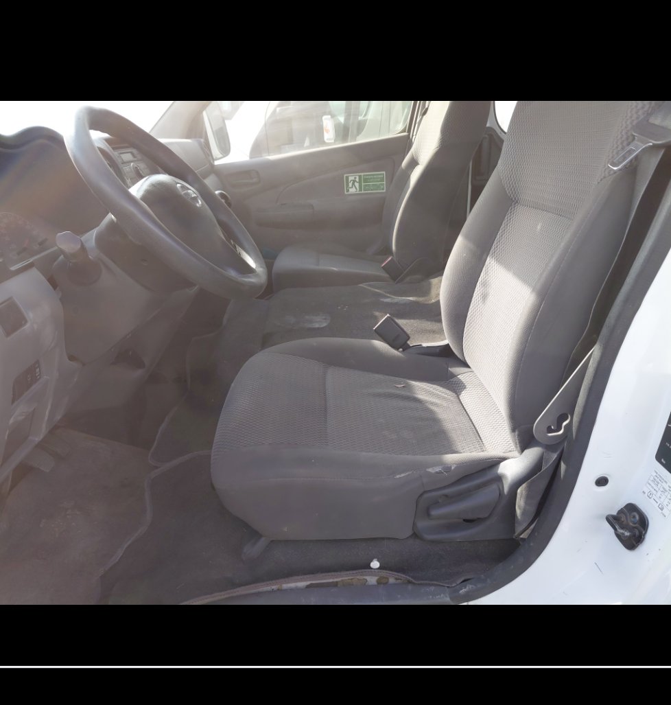 Nissan Urvan  2020 image