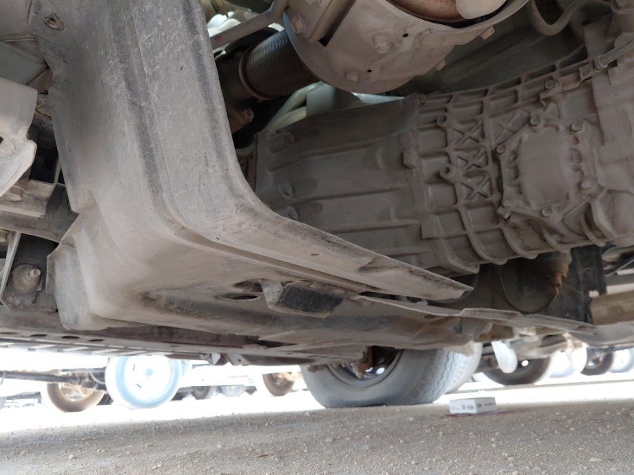 Nissan Urvan  2020 image