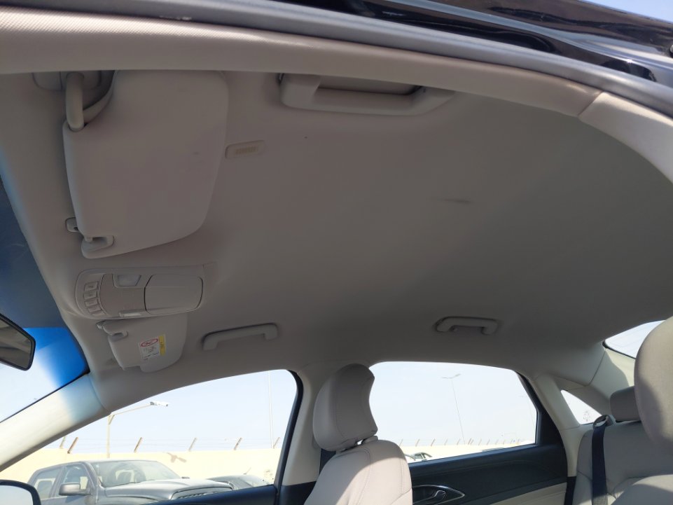 Ford Taurus  2022 image