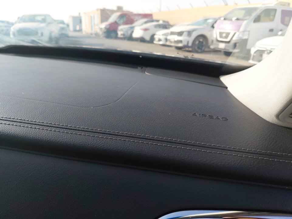 Ford Taurus  2022 image