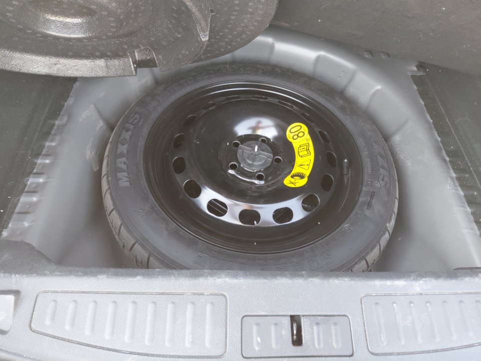 Ford Taurus  2022 image