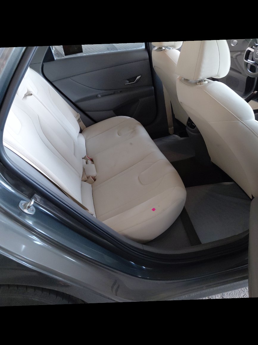 Hyundai Elantra  2021 image