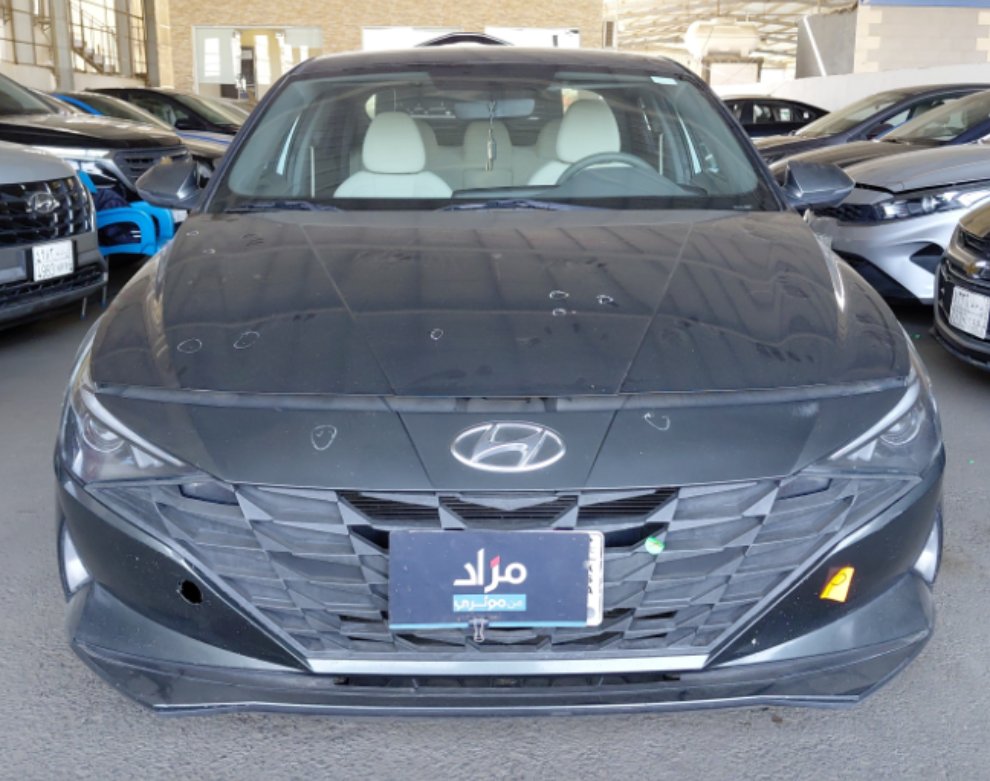 Hyundai Elantra  2021