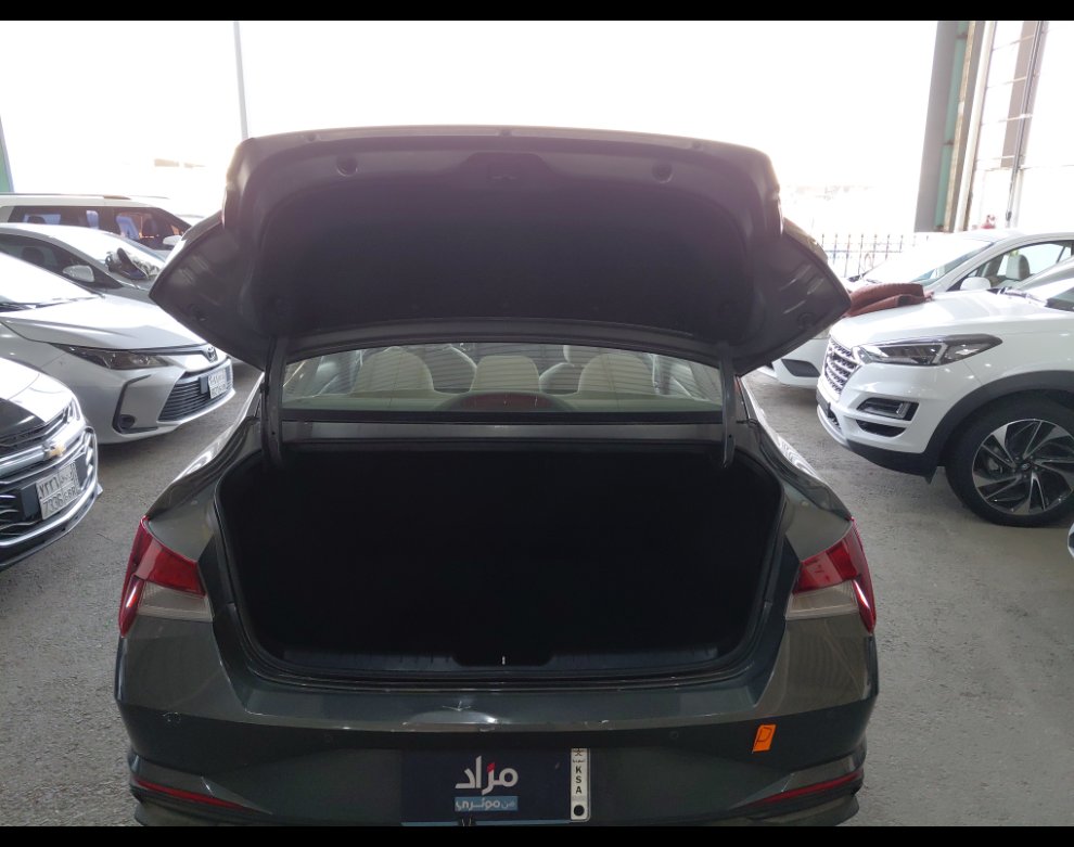Hyundai Elantra  2021 image