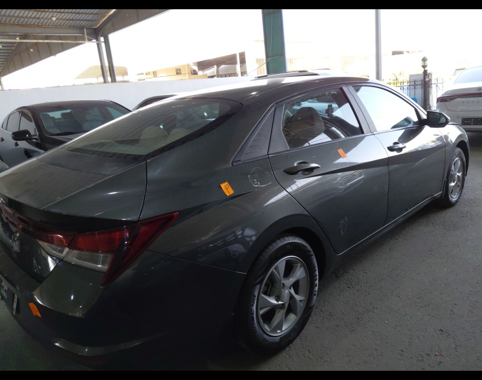 Hyundai Elantra  2021 image