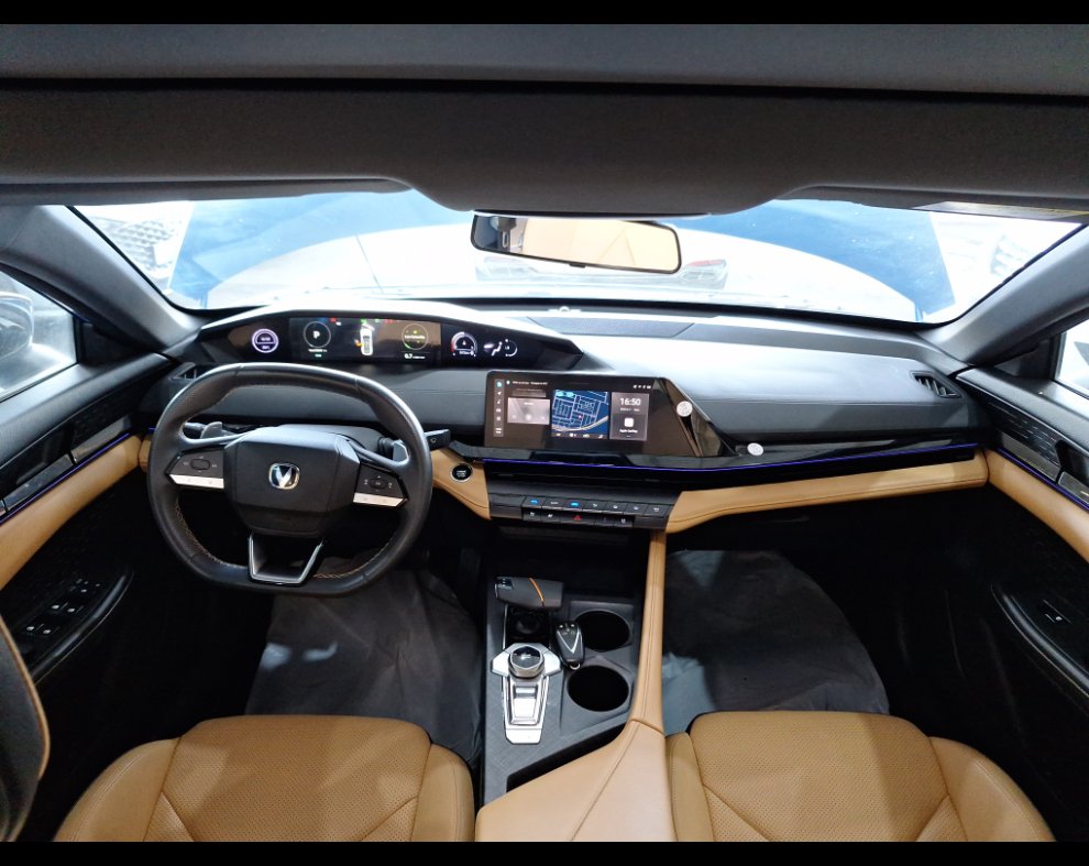 شانجان يو ني في TURBO 2023 image