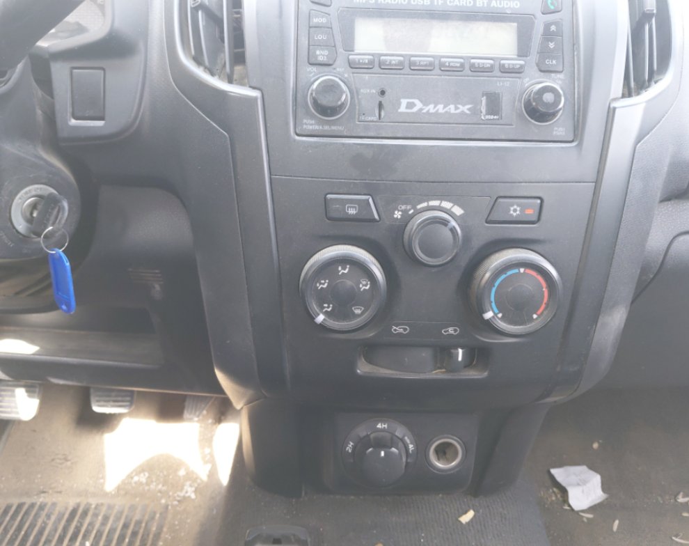 Isuzu D MAX 4x4 2022 image