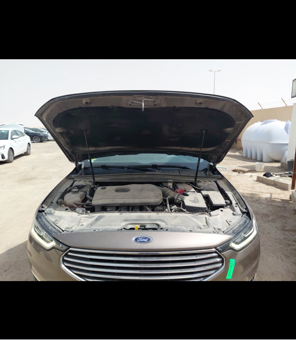 Ford Taurus  2022 image