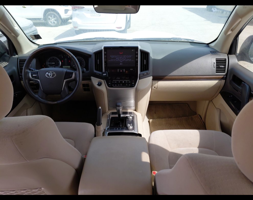 Toyota Land Cruiser GXR 2 2021 image