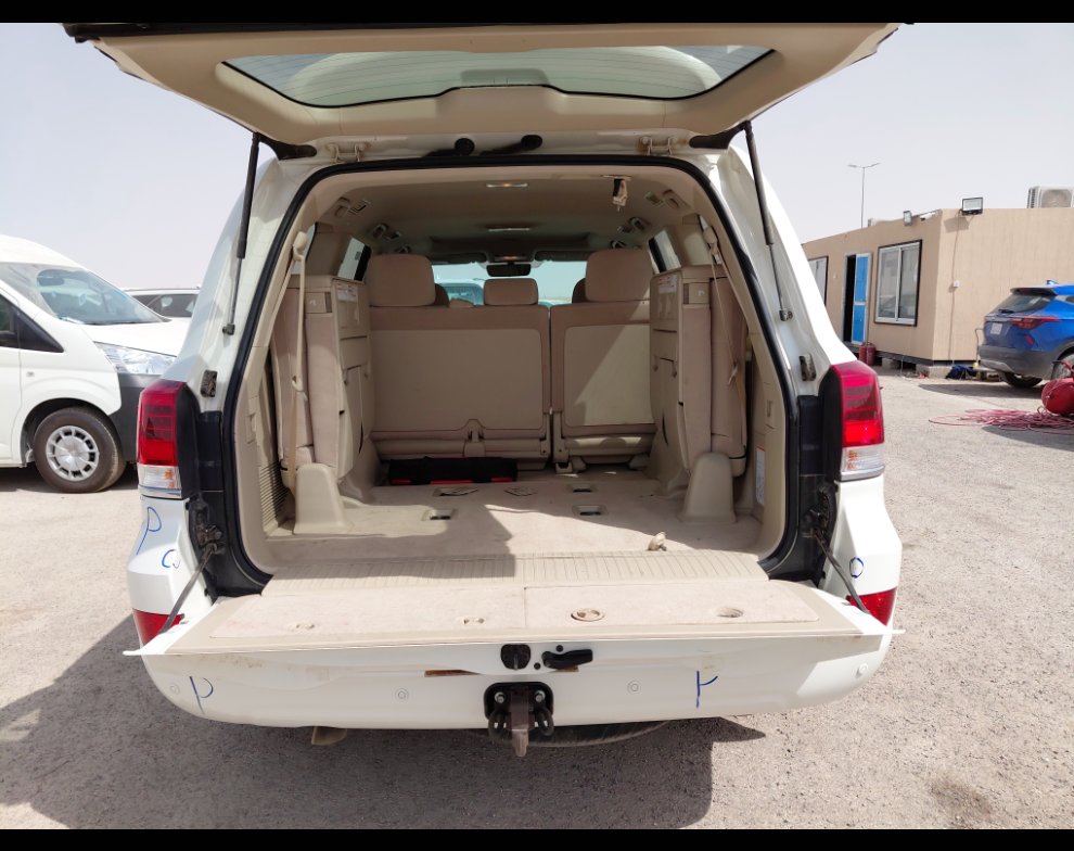 Toyota Land Cruiser GXR 2 2021 image