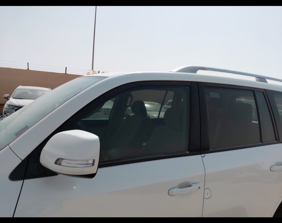 Toyota Land Cruiser GXR 2 2021 image