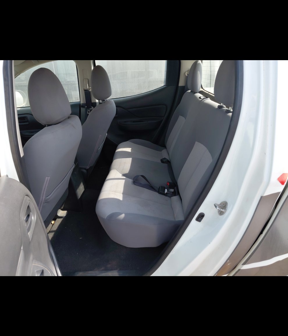 Mitsubishi L200  2020 image