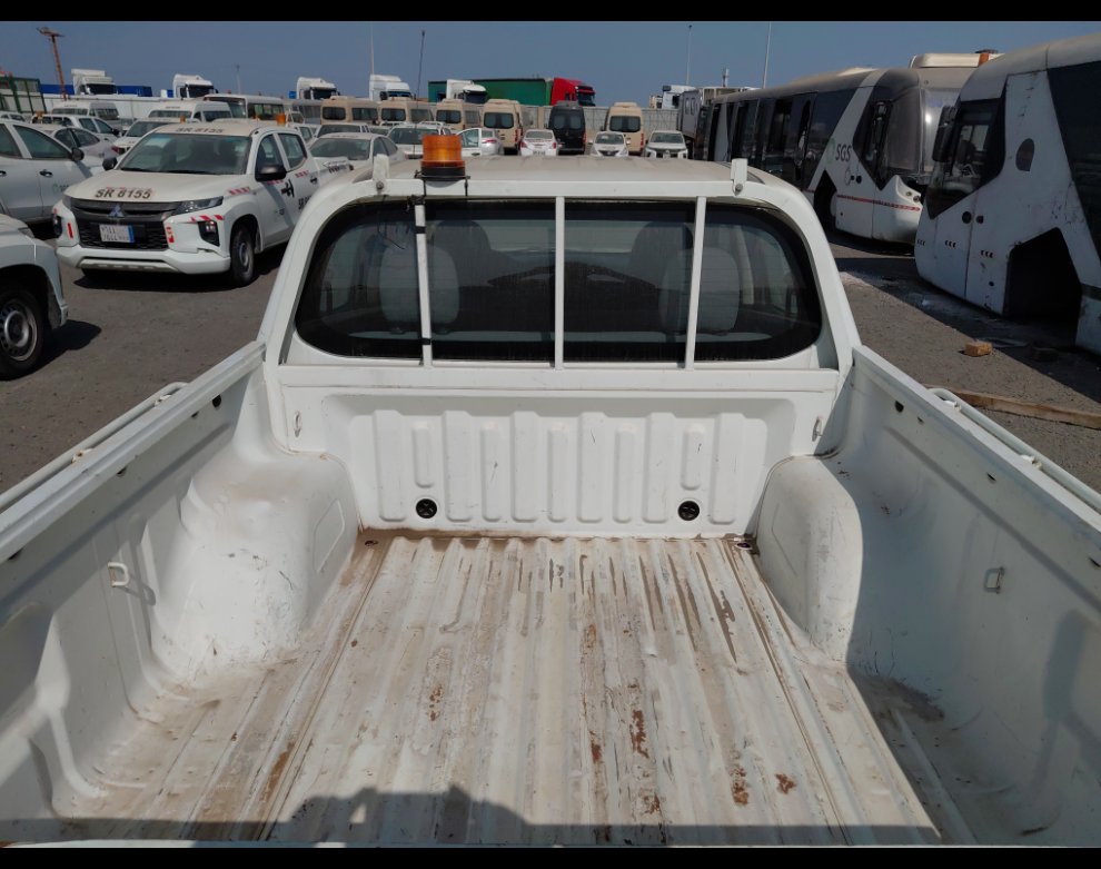 Mitsubishi L200  2020 image