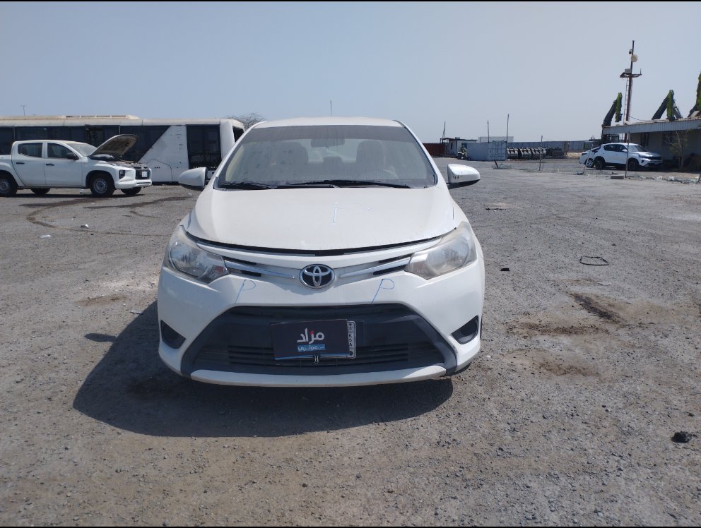 تويوتا يارس  2016