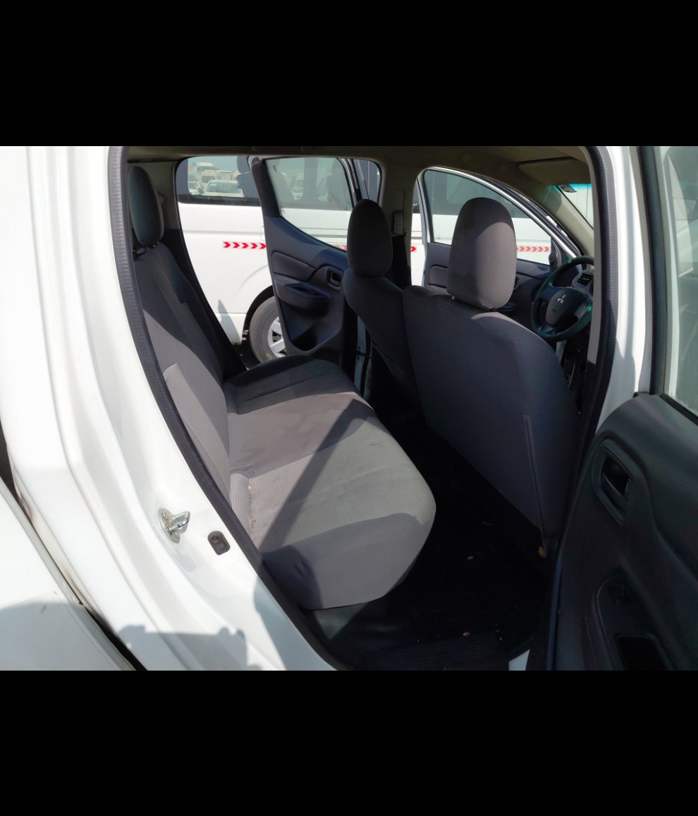 ميتسوبيشي L200  2021 image