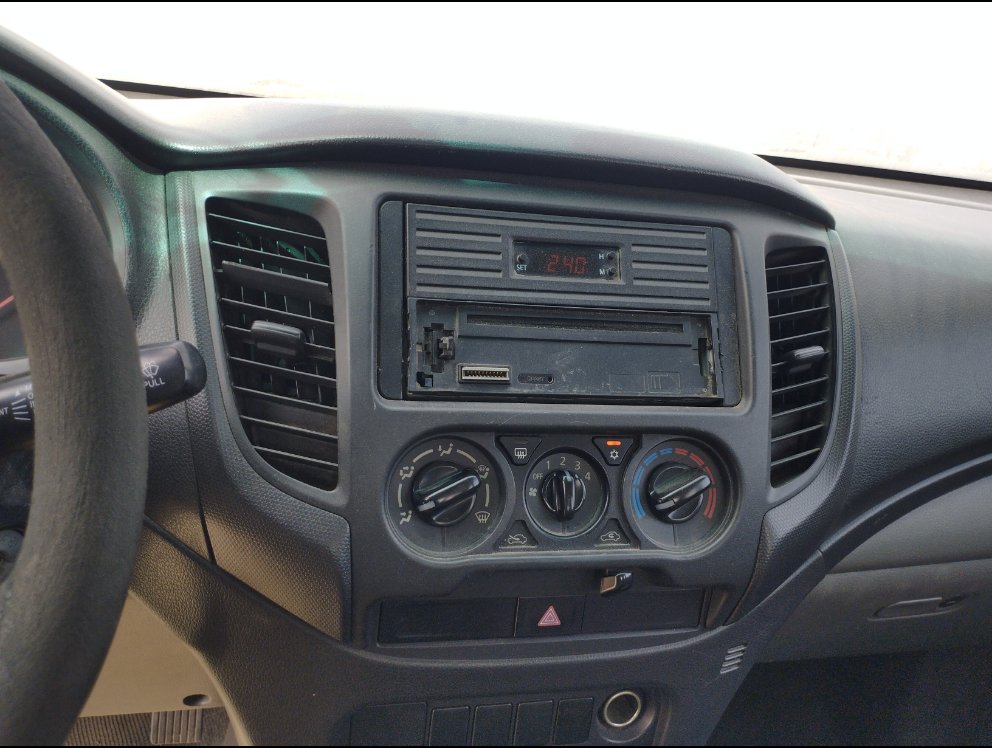 ميتسوبيشي L200  2017 image