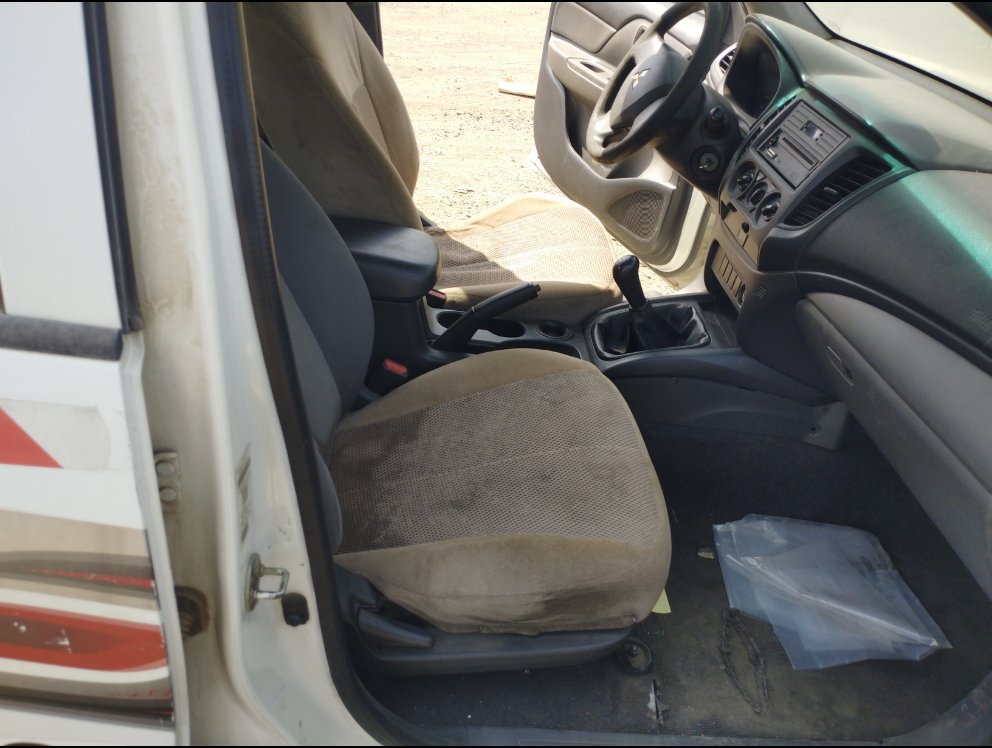 ميتسوبيشي L200  2017 image