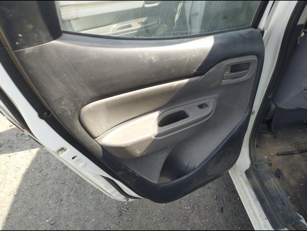 ميتسوبيشي L200  2017 image