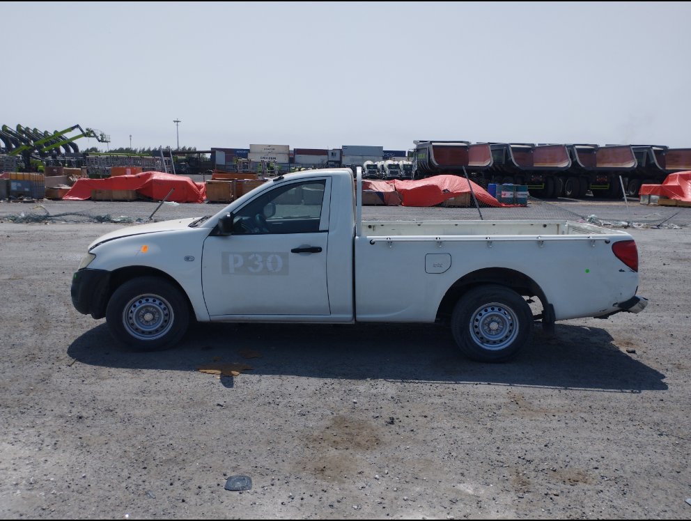 ميتسوبيشي L200  2015 image