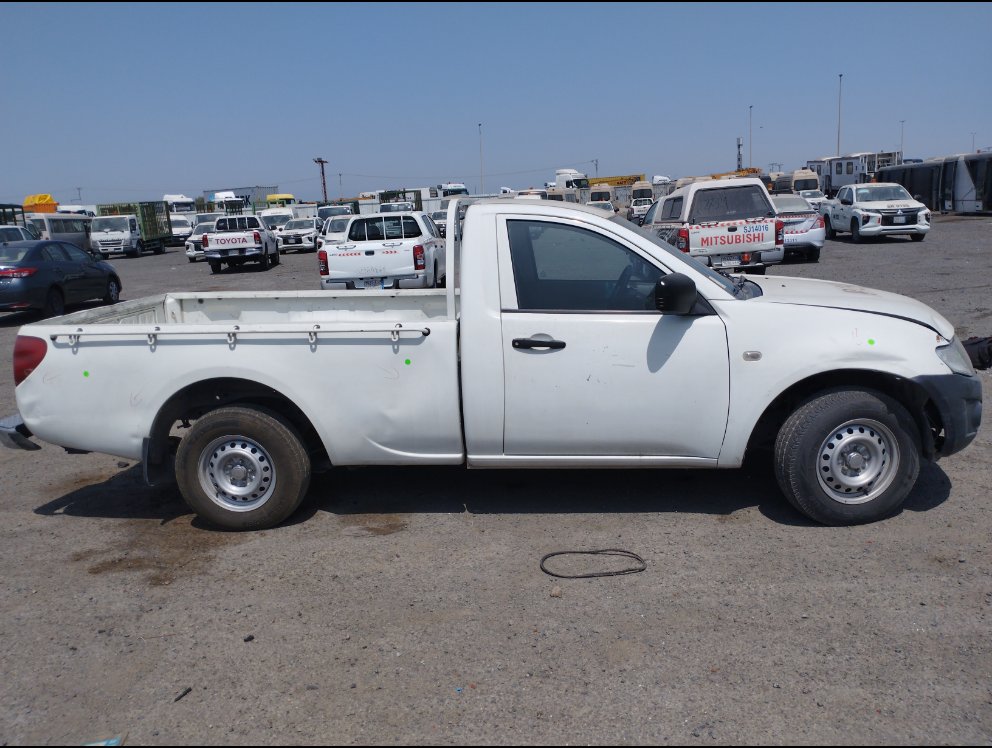 ميتسوبيشي L200  2015 image