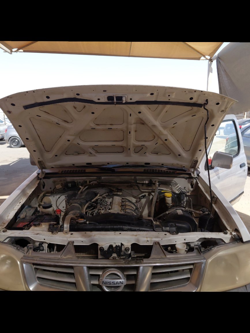 Nissan Pickup  2013 image