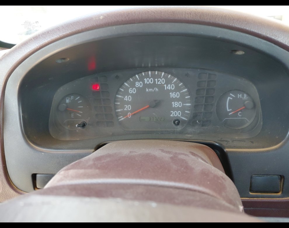 Nissan Pickup  2013 image