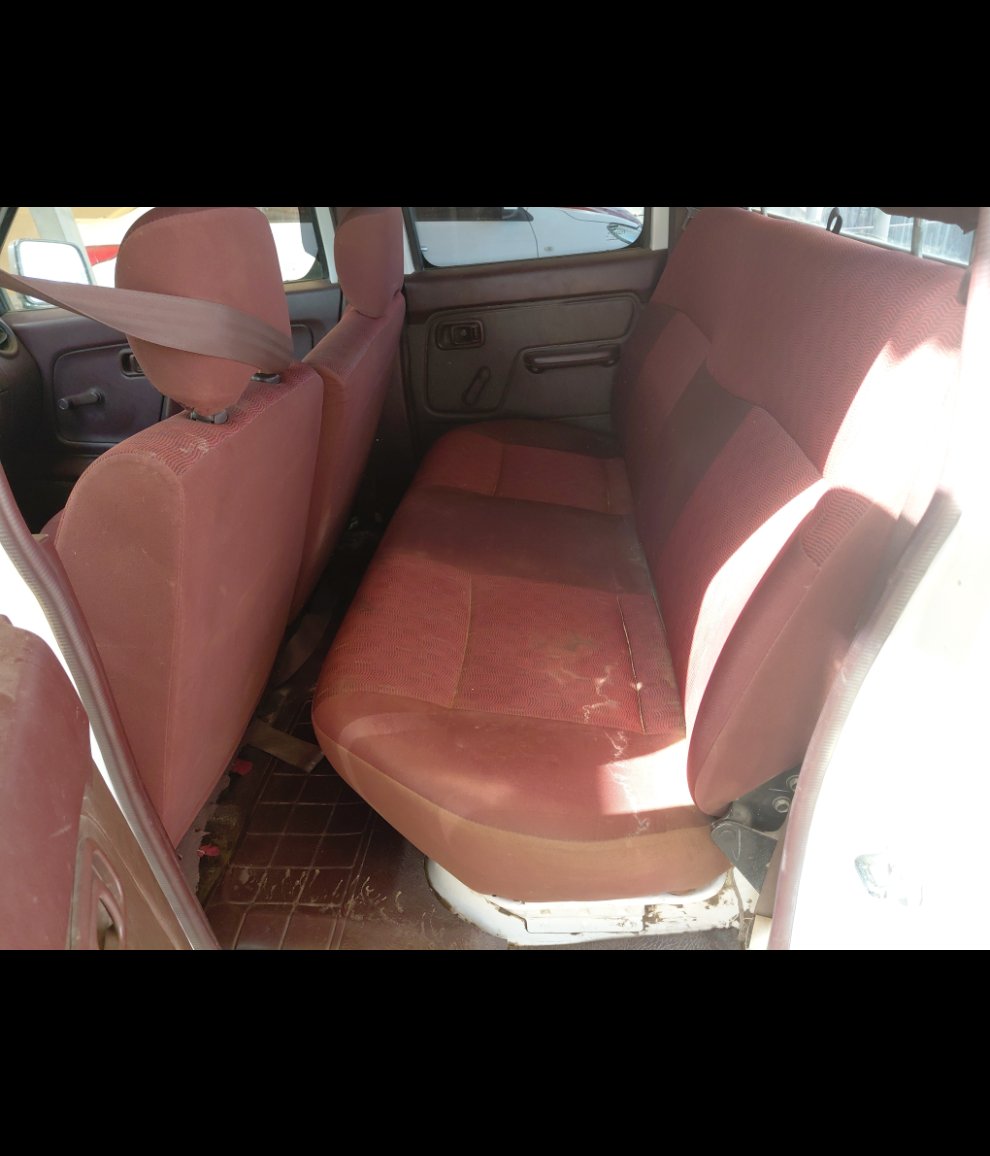 Nissan Pickup  2013 image