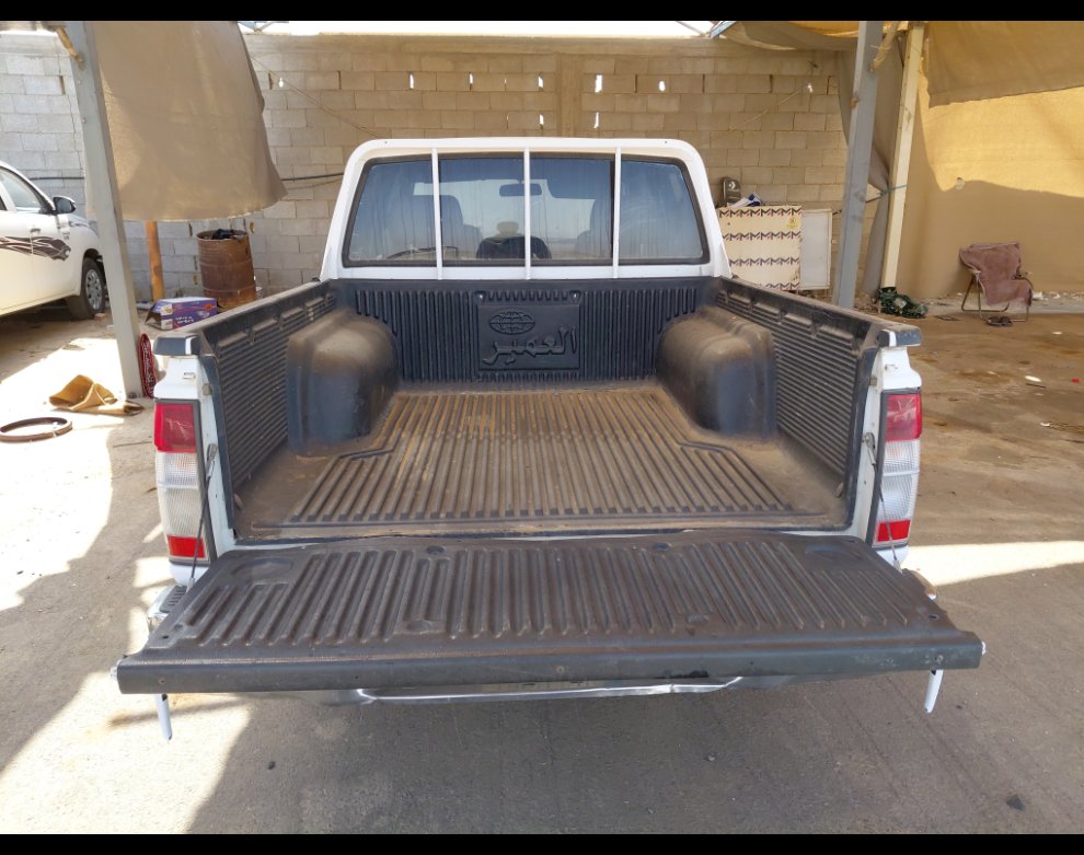 Nissan Pickup  2013 image