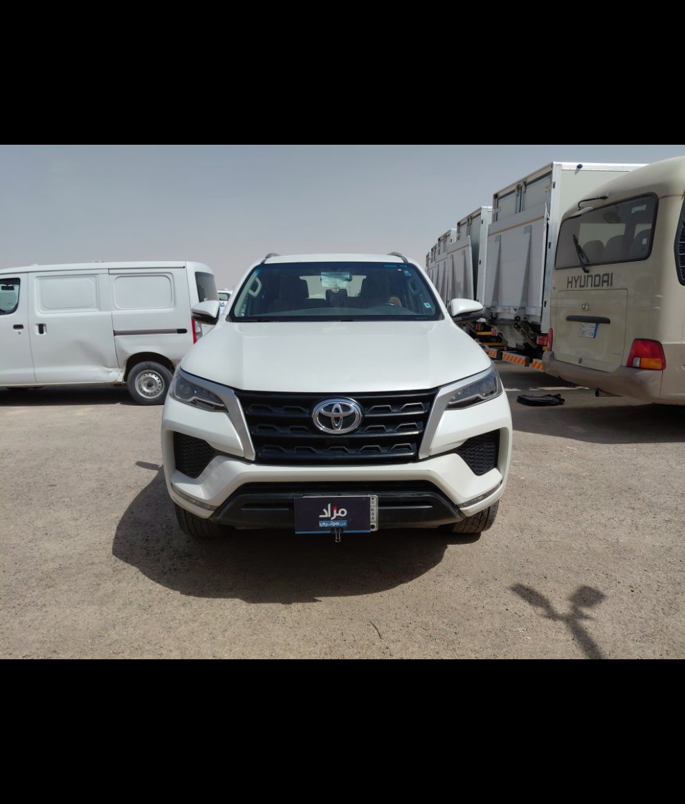 Toyota Fortuner GX 2022