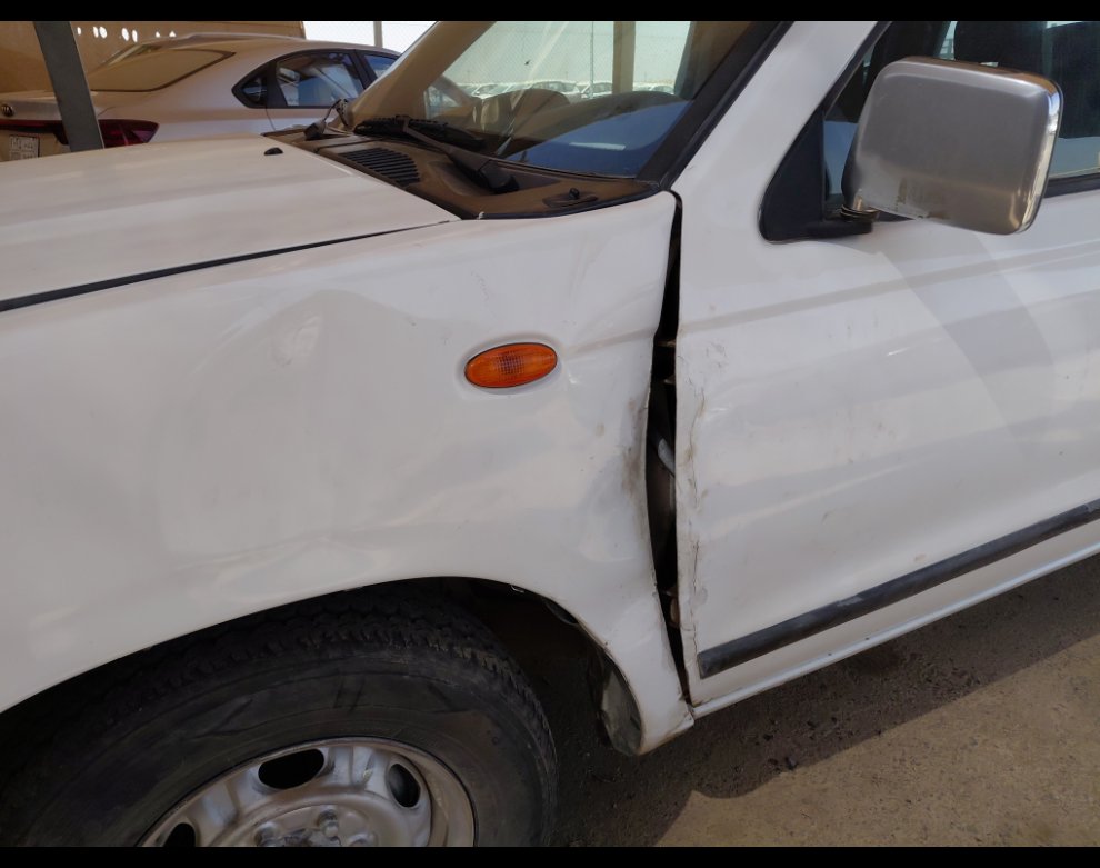 Nissan Pickup  2013 image