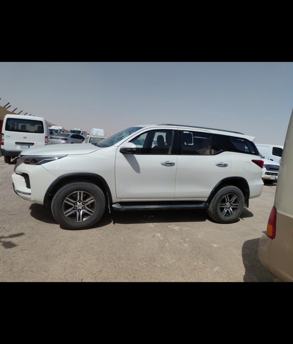 Toyota Fortuner GX 2022 image